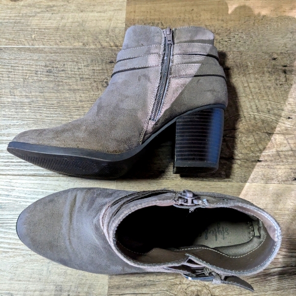 Style & Co Women's Ankle Boots, Size 8.5 - Picture 3 of 10